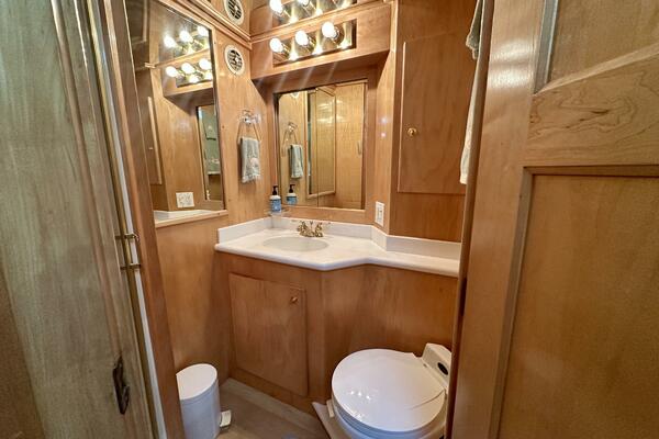 Bella Vita 49ft Navigator Yacht For Sale