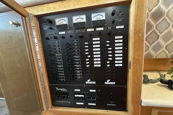 Bella Vita 49ft Navigator Yacht For Sale