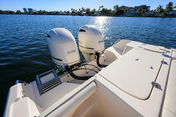 25ft Grady White Yacht For Sale