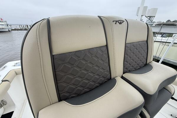 25ft Tidewater Yacht For Sale