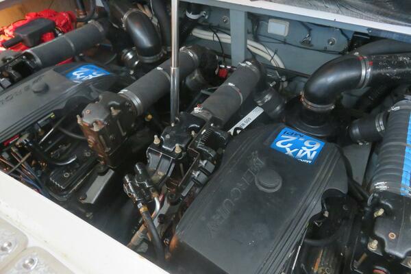 NEVER TOO LATE 34ft Sea Ray Yacht For Sale