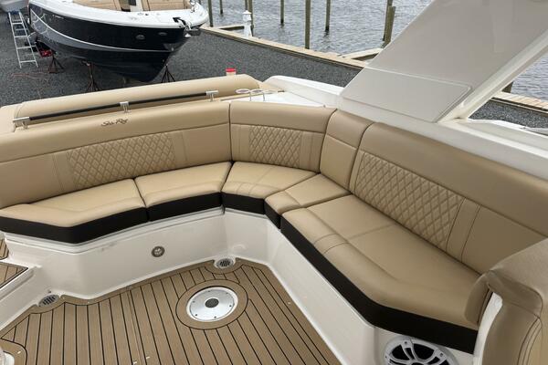 31ft Sea Ray Yacht For Sale