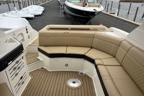 31ft Sea Ray Yacht For Sale