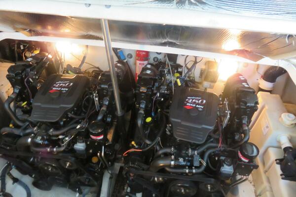 SERENITY 30ft Sea Ray Yacht For Sale