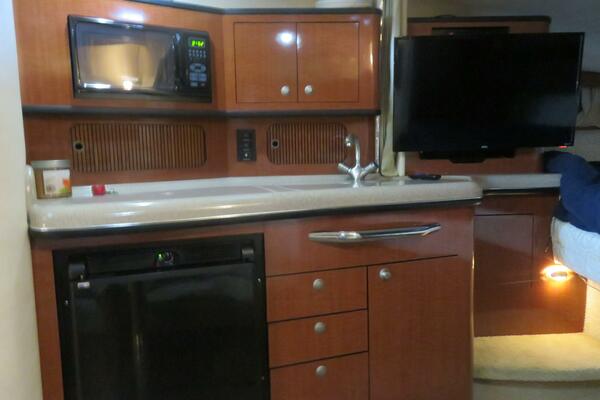 SERENITY 30ft Sea Ray Yacht For Sale