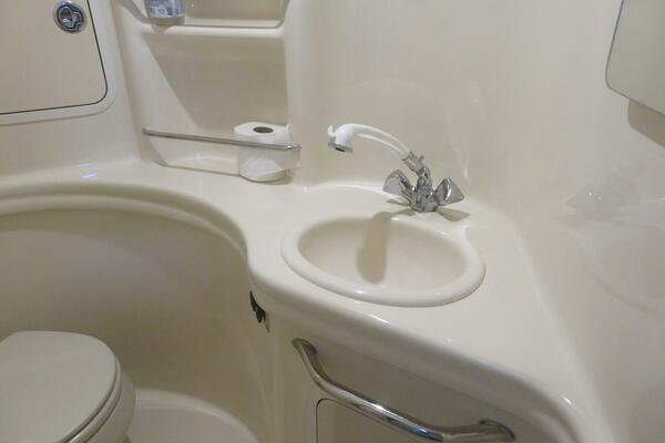 SERENITY 30ft Sea Ray Yacht For Sale