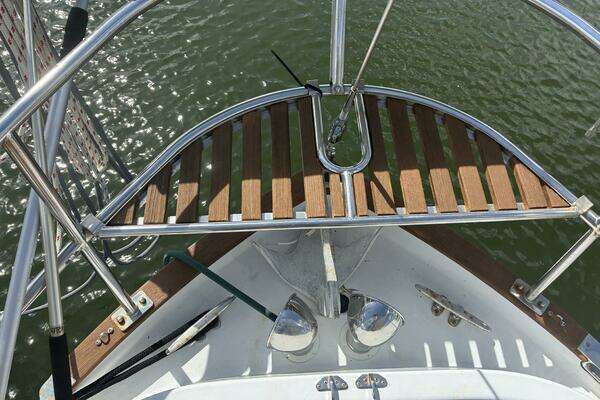 Photo of the 1986 Slocum 37 "Hiraeth"