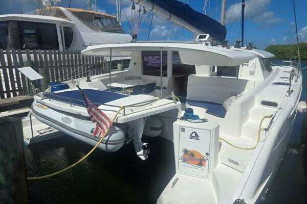 Photo of the 2008 Fountaine Pajot Salina 48 "Sunbelievable"