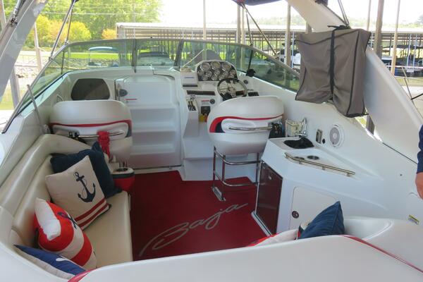 33ft Baja Yacht For Sale