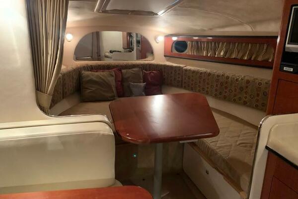 28ft Sea Ray Yacht For Sale