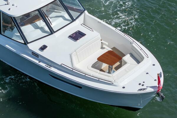 MJM 47X 47-003 - Bow Seating