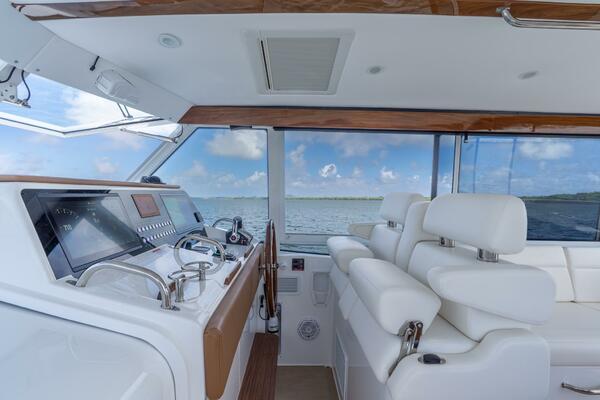 MJM 47X 47-003 - Helm