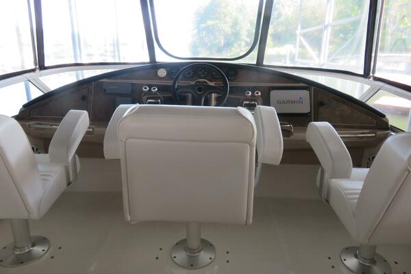 38ft Carver Yacht For Sale