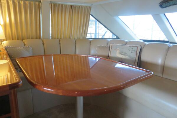 38ft Carver Yacht For Sale