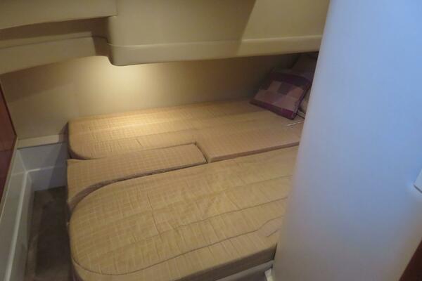 38ft Carver Yacht For Sale