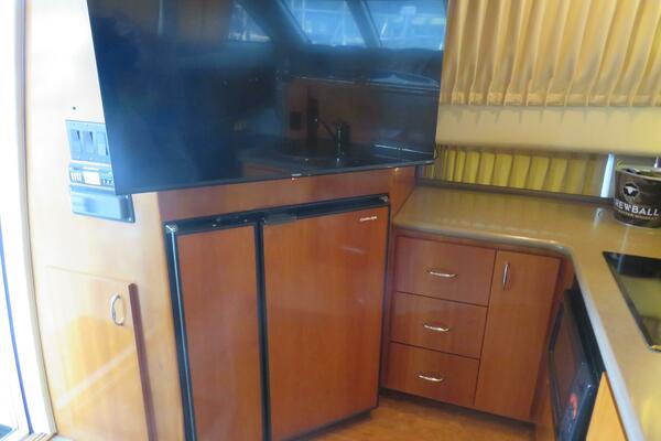 38ft Carver Yacht For Sale