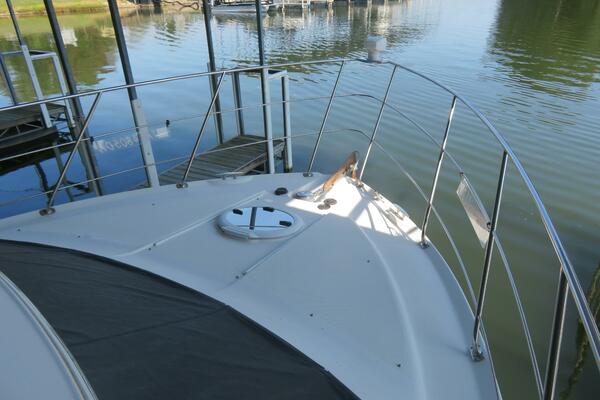 38ft Carver Yacht For Sale