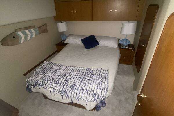 2002 Ocean Yachts 52