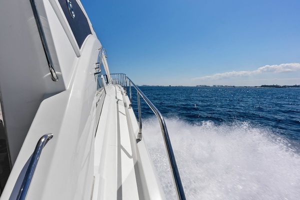 MY WAY 54ft Cruisers Yachts Yacht For Sale