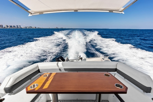 MY WAY 54ft Cruisers Yachts Yacht For Sale