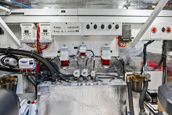 MY WAY 54ft Cruisers Yachts Yacht For Sale