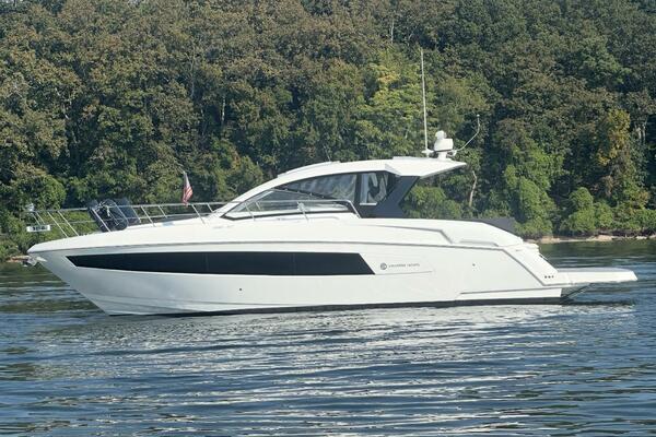 39ft Cruisers Yachts Yacht For Sale