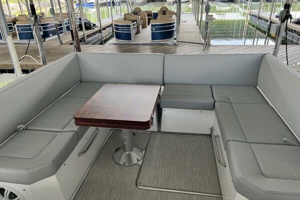 39ft Cruisers Yachts Yacht For Sale