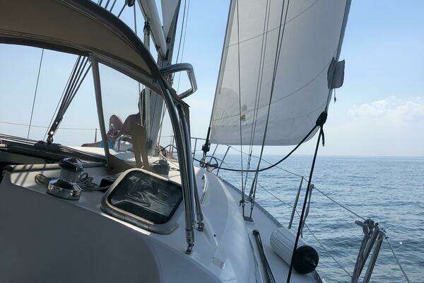 Photo of the 2000 Beneteau 361 "Belle Jura"