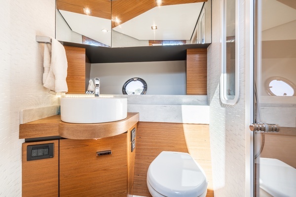 2023 Tiara Yachts 39