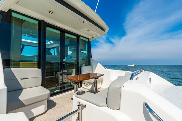 2023 Tiara Yachts 39