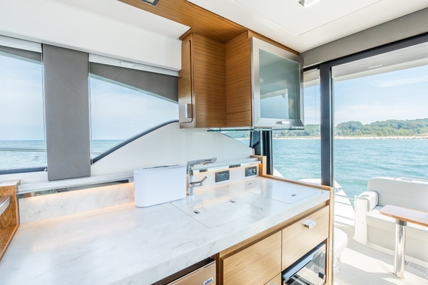 2023 Tiara Yachts 39