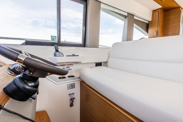 2023 Tiara Yachts 39