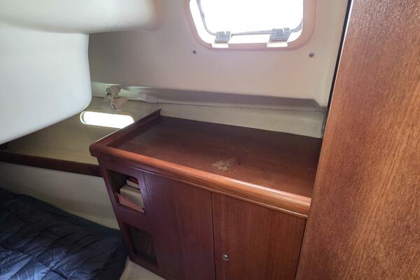 Endeavour 32ft Hunter Yacht For Sale