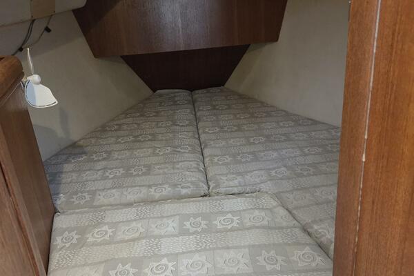 Endeavour 32ft Hunter Yacht For Sale