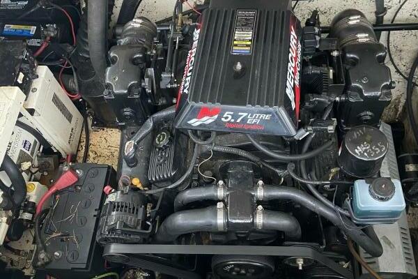 34ft Rinker Yacht For Sale