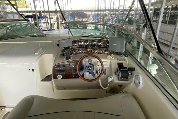 34ft Rinker Yacht For Sale