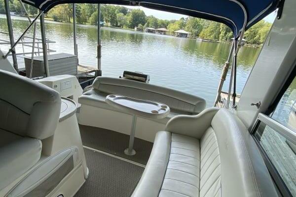 34ft Rinker Yacht For Sale