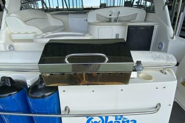 34ft Rinker Yacht For Sale