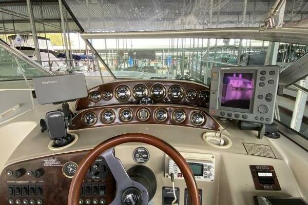 34ft Rinker Yacht For Sale