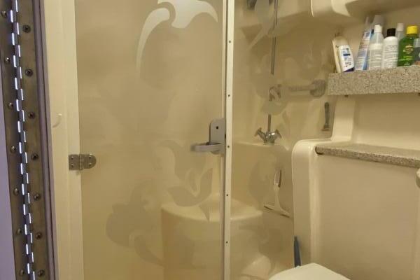 34ft Rinker Yacht For Sale