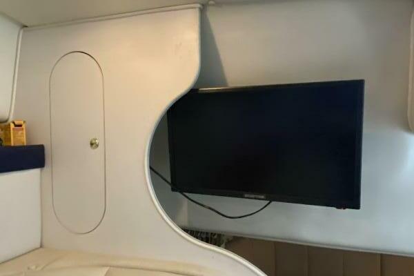 34ft Rinker Yacht For Sale