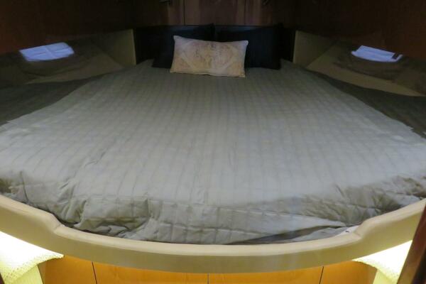 47ft Sea Ray Yacht For Sale