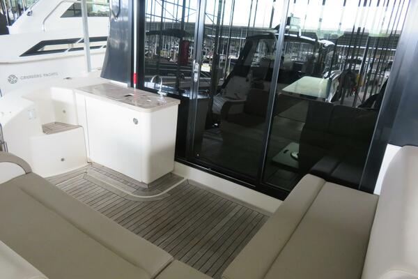 47ft Sea Ray Yacht For Sale