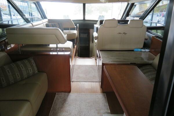 47ft Sea Ray Yacht For Sale
