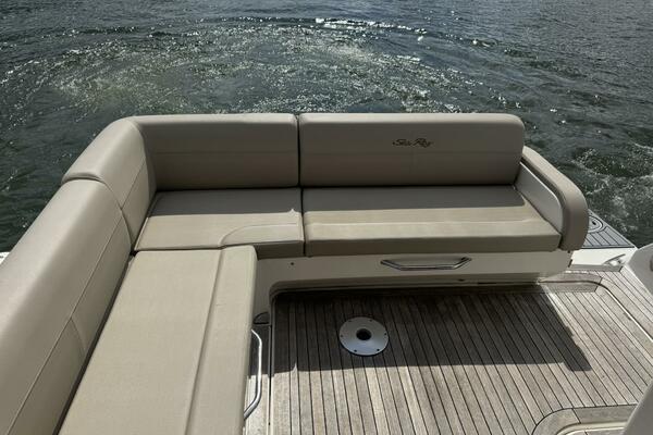 47ft Sea Ray Yacht For Sale