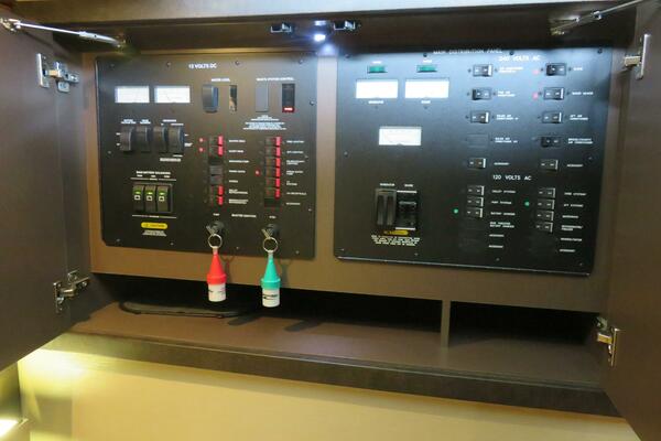 47ft Sea Ray Yacht For Sale