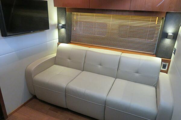 47ft Sea Ray Yacht For Sale