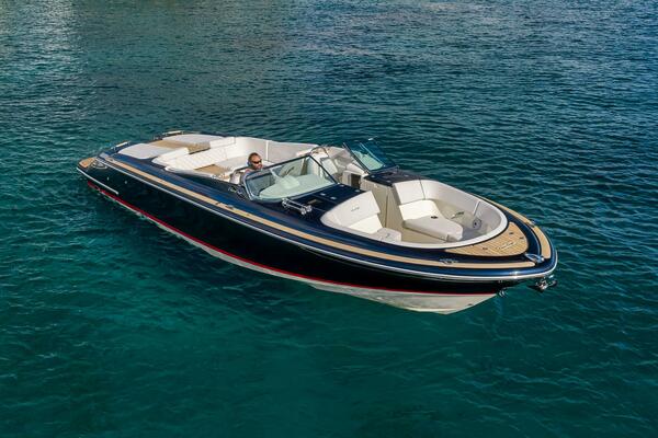 Chris-Craft 34 - 2LW - Profile