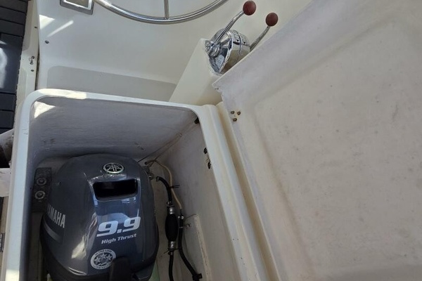 Prosecco 33ft Seawind Yacht For Sale