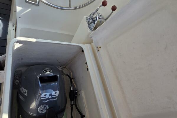 Prosecco 33ft Seawind Yacht For Sale